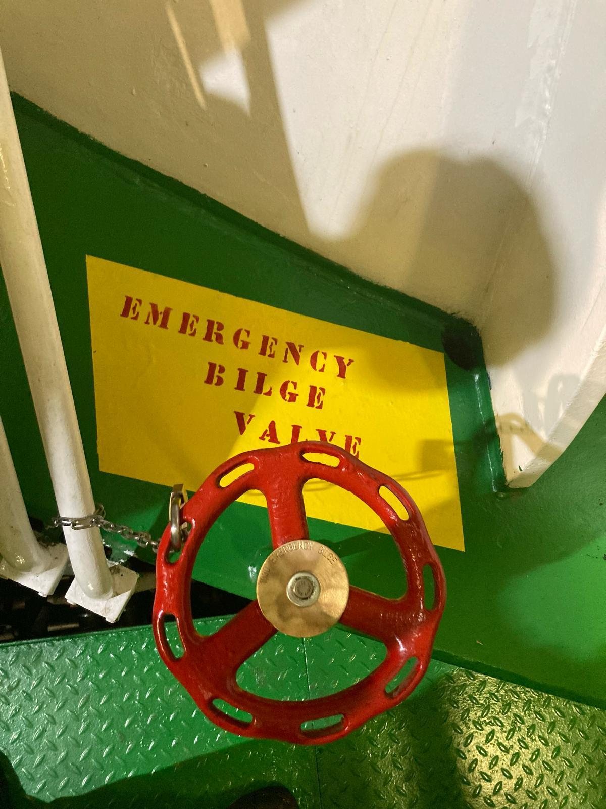 Válvula de esgoto de emergência